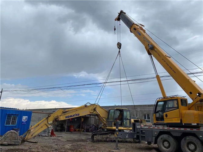 鱼台县25吨吊车的工作半径是多少？