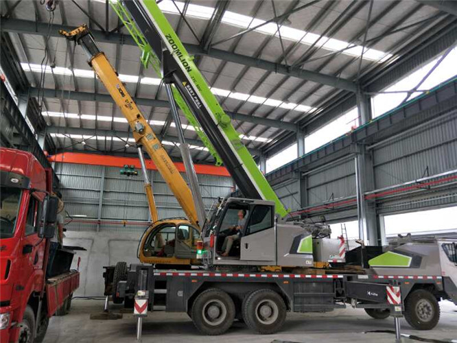 鱼台县高空车出租需要注意哪些安全事项？